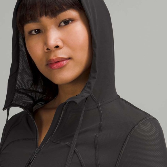 Lululemon Nulu and Mesh Cropped Define Jacket - Picture 6 of 6